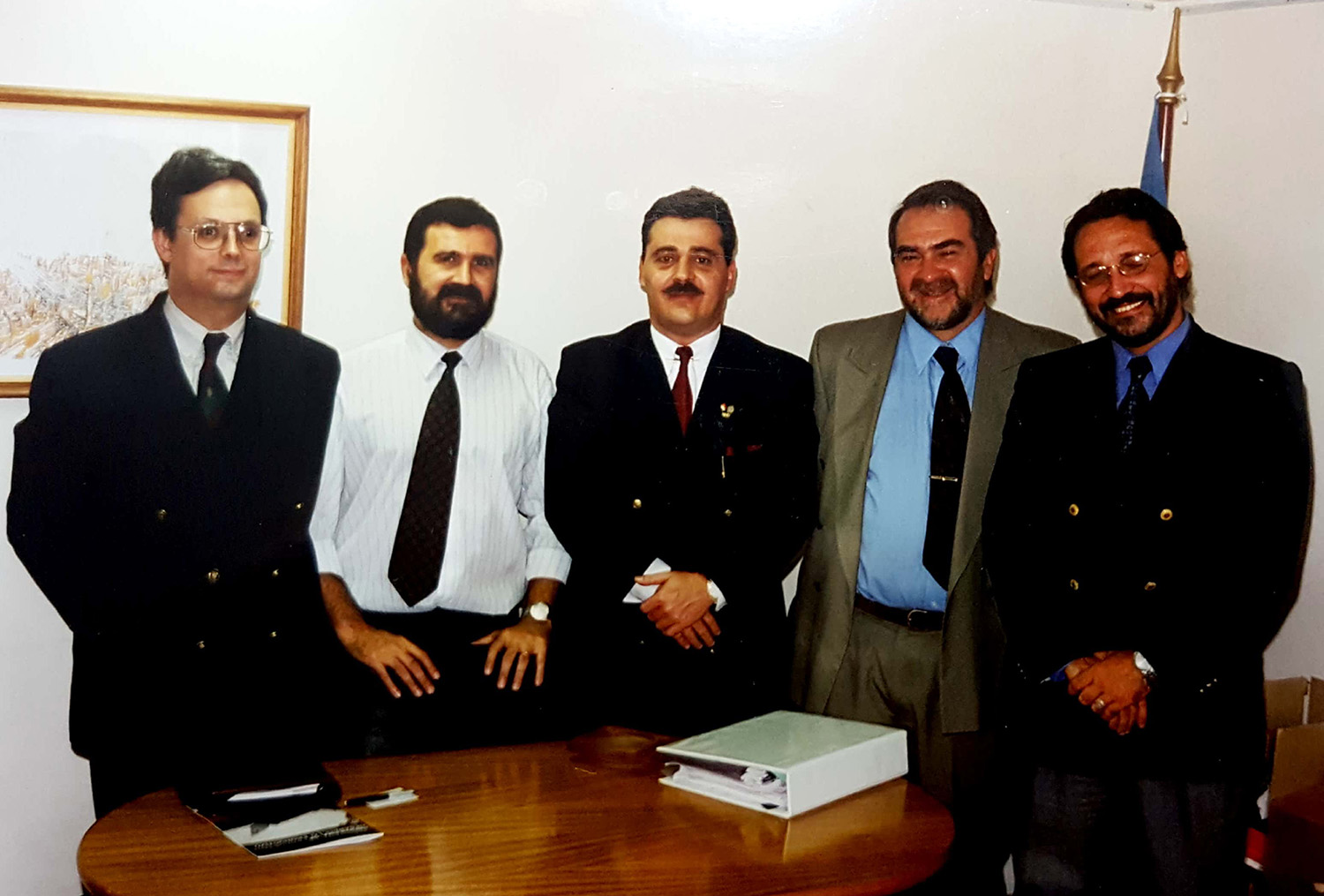 Fotografía de las Autoridades del G.C.B.A. y los Directivos de PCSA tomada el 22-Mar-2001.